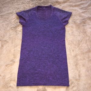 Size 4 swiftly tech shirt
